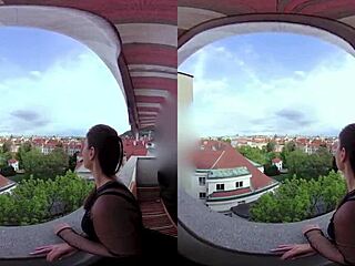En vacker kvinna är otrogen mot sin partner genom anallek i tjeckisk VR-video