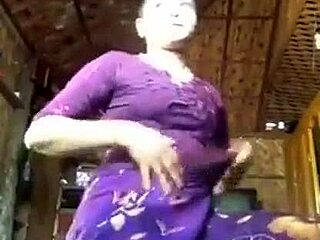 ההופעה הסולו של הדודה עם הבאבי ההודי בסרטון MMS