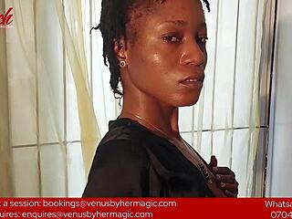 Goddessjhay, seorang wanita kulit hitam, menerima pijat sensual dari Dr. Ray dan mengalami orgasme yang intens