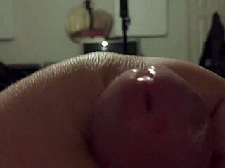 Wife with big ass gives an amazing handjob in HD